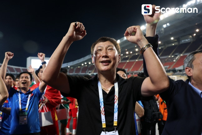 김상식의 베트남, 강호 사우디 꺾고 U-23 아시안컵 8강행